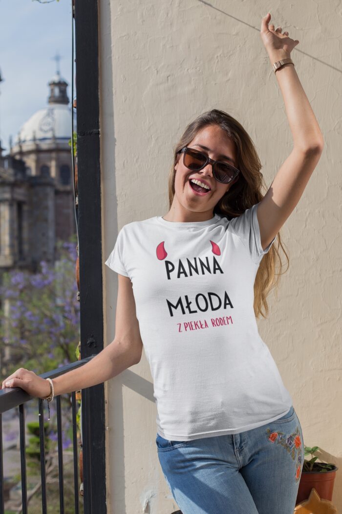 PANNA MŁODA Z PIEKŁA RODEM- koszulka z nadrukiem - obrazek 3